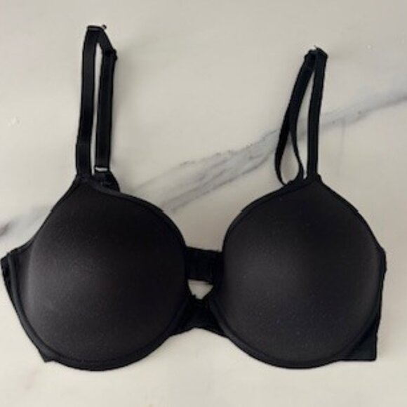 Chantelle Memory Plunge Bra - Style 2196 - Size 32DD - Picture 1 of 1